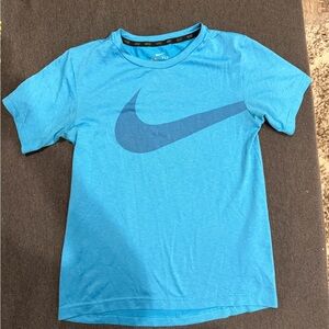 Boys Nike Dri-fit t-shirt